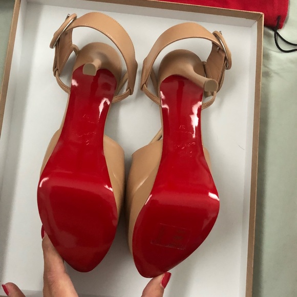 Christian Louboutin nude heels - Picture 6 of 6